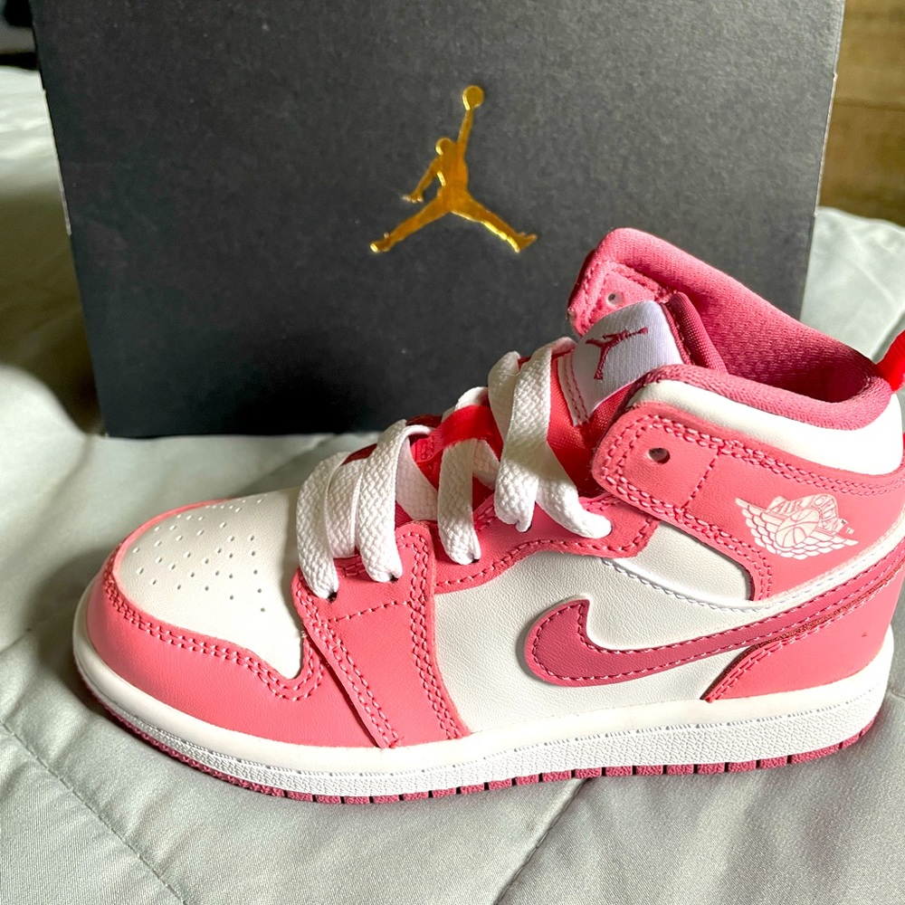 Brand New Jordan 1 Mid